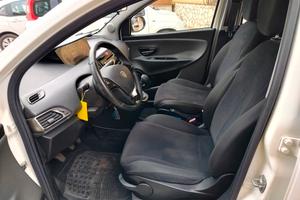 lancia Ypsilon GPL della casa 