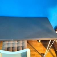 Scrivania IKEA + Sedia IKEA  