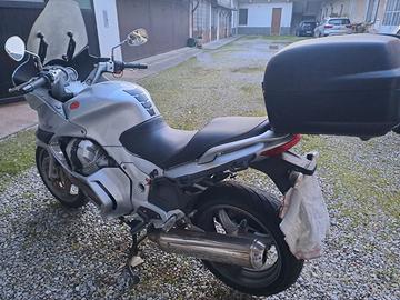 moto guzzi- norge 1200