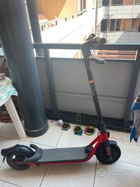 Monopattino elettrico ninebot kickscooter