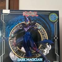 Yugioh Statue PVC 12” Mago Nero (blue version)