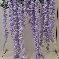 scala legno con cascata  glicine artificiale