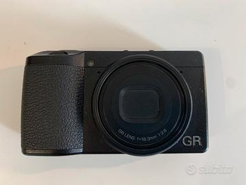 RICOH GR3