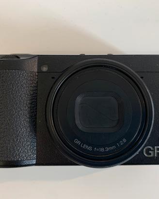 RICOH GR3