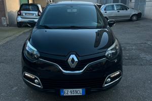 CAPTUR 0.9 BENZINA 90 CV FULL OPTIONAL PARI NUOVO