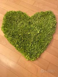 Tappeto a cuore verde