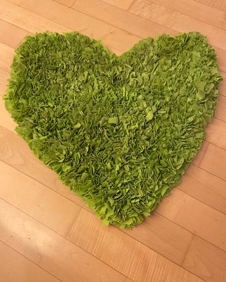 Tappeto a cuore verde