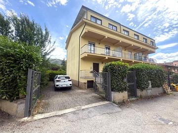Villa a schiera L'Aquila [AM30VRG]