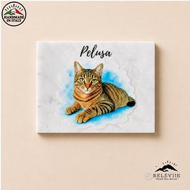 Basso rilievo ritratto gatto a colori
