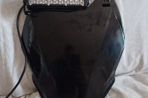 Piatta moto più faretto