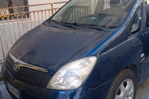 Toyota corolla verso x ricambi