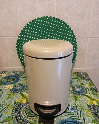 cestino pattumiera da bagno