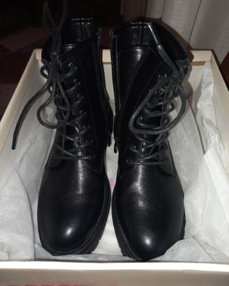 Scarponcini - anfibi