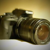 Canon reflex EOS 100D + lente 18-55