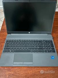 Hp 15 pollici, CPU i7 , 1255u , RAM 32 Gb, SSD 512
