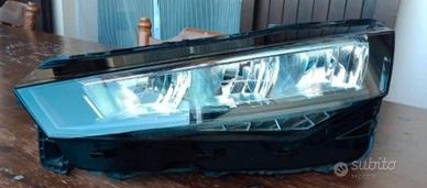 Fanale Anteriore Skoda Scala