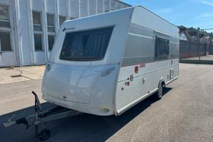 Roulotte sterckeman 470