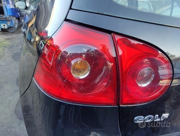 Fanale posteriore sx VOLKSWAGEN GOLF 5 2005