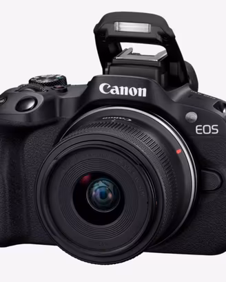 Canon EOS R50 + obiettivo RF-S 18-45mm nuova