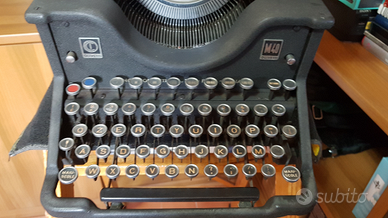 Macchina da scrivere Olivetti M40