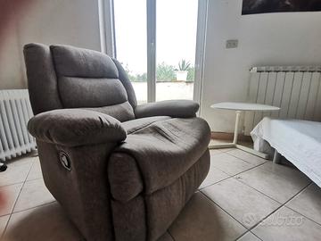 Poltrona a dondolo reclinabile LE ROI DU RELAX