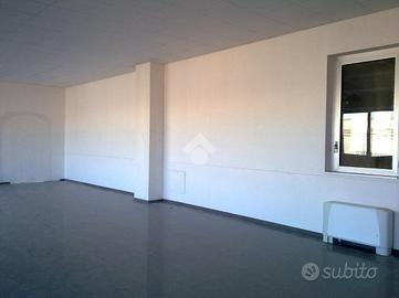 CAPANNONE A PARABIAGO