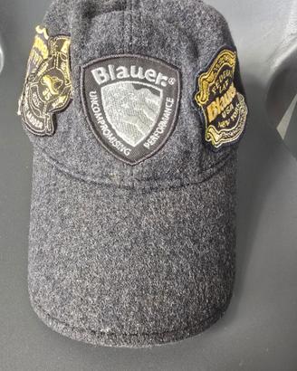 Blauer Cappello