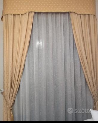 tenda sartoriale con discese e mantovana