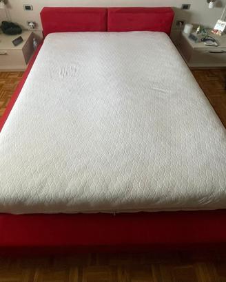Letto matrimoniale 