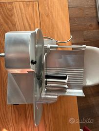 Affettatrice essedue 220