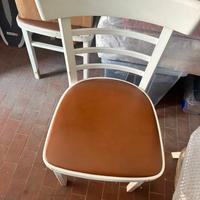 4 sedie in legno 80€