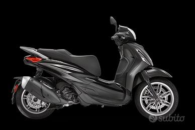 Piaggio Beverly 300 i.e. base nero e bianco