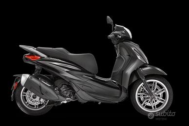 Piaggio Beverly 300 i.e. base nero e bianco