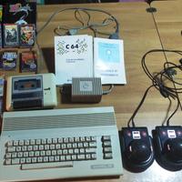 Commodore C64 COMPLETO, scatole + giochi, TUTTO OK