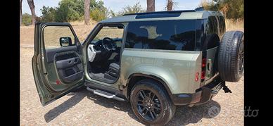 Defender in perfette condizioni pari al nuovo