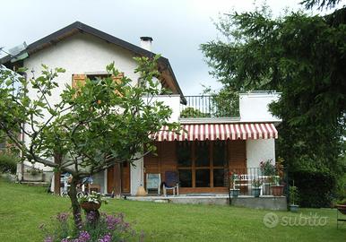 Casa indipendente con terreno