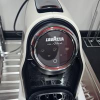 Macchina per il caffè Lavazza in black