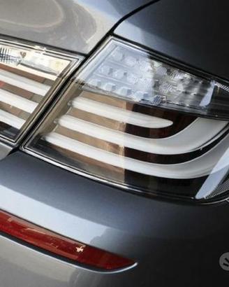 FARI POSTERIORI TUBE LED BMW Serie 5 F10 10-13