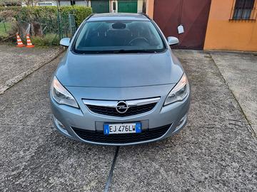 OPEL Astra 1.3cdti 70kw - 2011