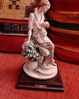 Maternity with flowers 1973