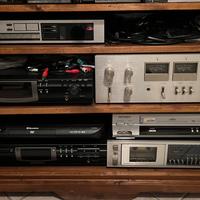 Impianto audio Hi-Fi con casse diffusori