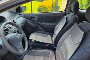 TOYOTA YARIS 1.0 - 3 PORTE - 67.000 KM- 2001