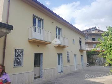 CASA INDIPENDENTE A TOCCO CAUDIO