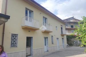 CASA INDIPENDENTE A TOCCO CAUDIO