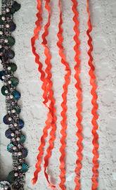 Merceria applicazione bordature accessori  perle 