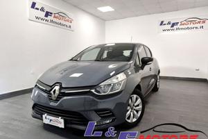 Renault Clio GPL CASA MADRE 90cv MOSCHINO