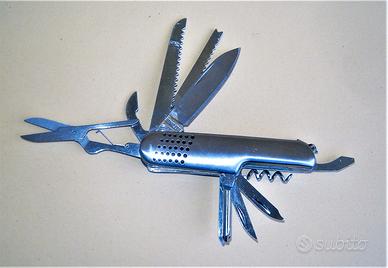 2 coltelli multiuso  euro 30,00