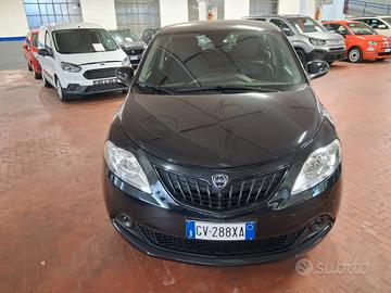 Lancia Ypsilon 1.0 FireFly 5 porte S&S Hybrid Silv