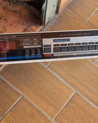 Radio pioneer modello TX 220ZL