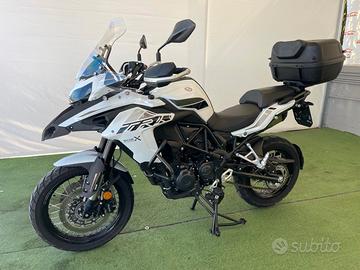 BENELLI TRK 502 (500cc ENDURO )